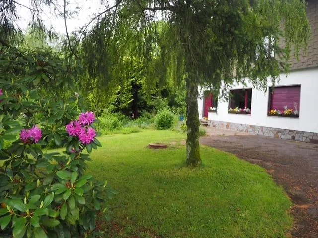 Ferienhaus-stadtkyll-eifel Beim Foerster Mit Zwei Schlafzimmern * 슈타트킬